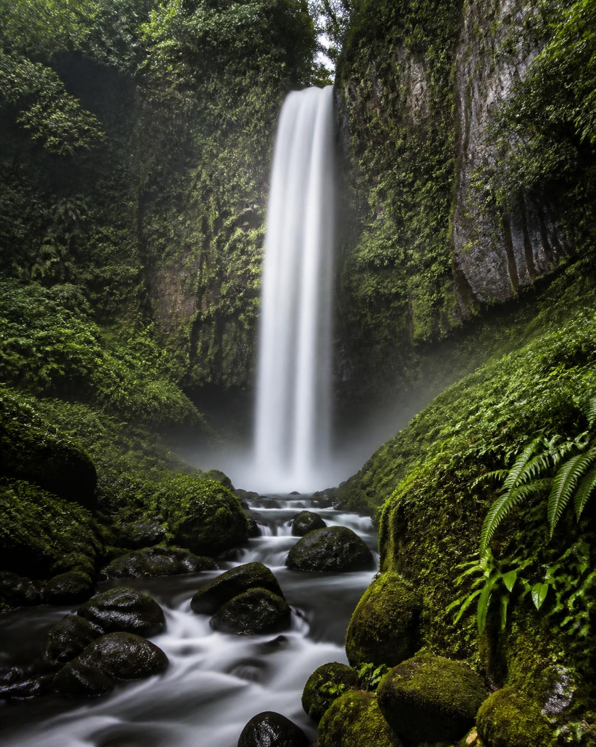 Cascadas cercanas